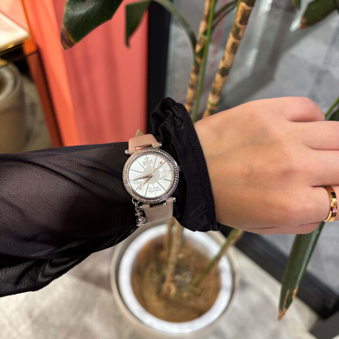 【Vivienne Westwood プレゼントにおすすめ商品】