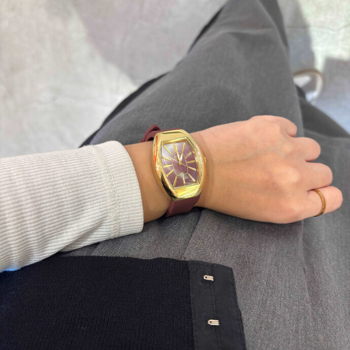 【ice watch　秋におすすめダークチェリー】