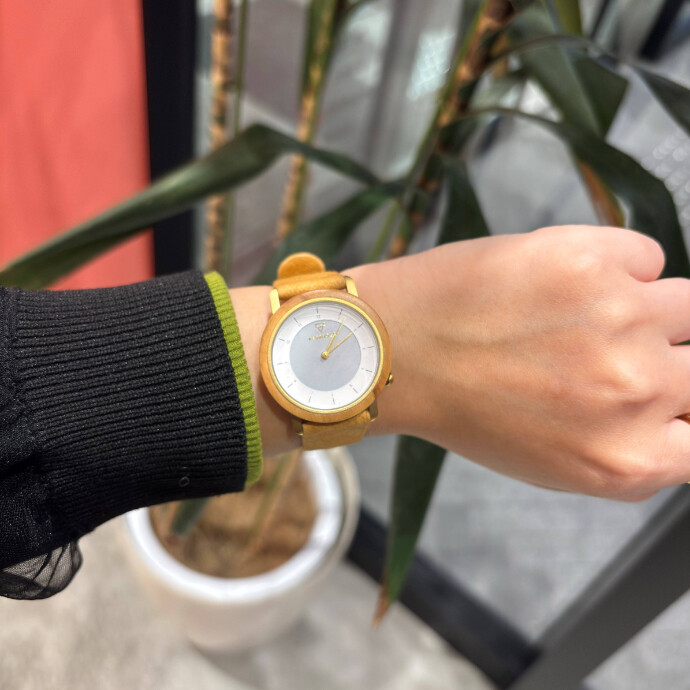 【KERB HOLZ ソーラー時計再入荷☀】