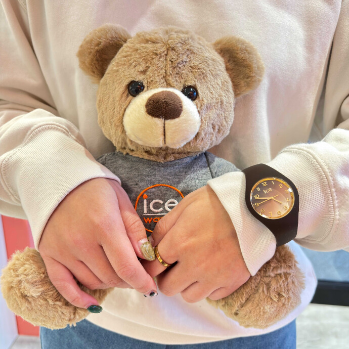 【ice watch　「ICE Holiday Cheers!」】