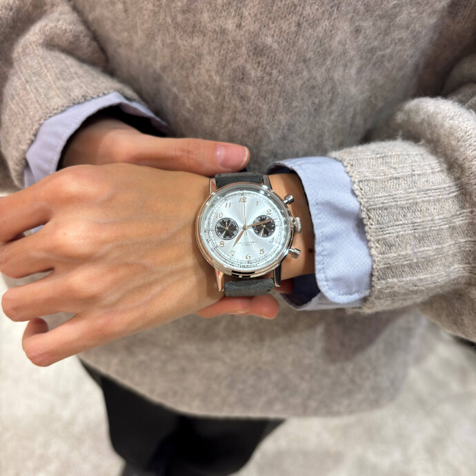 【UNDONE ヴィンテージデザインの時計】