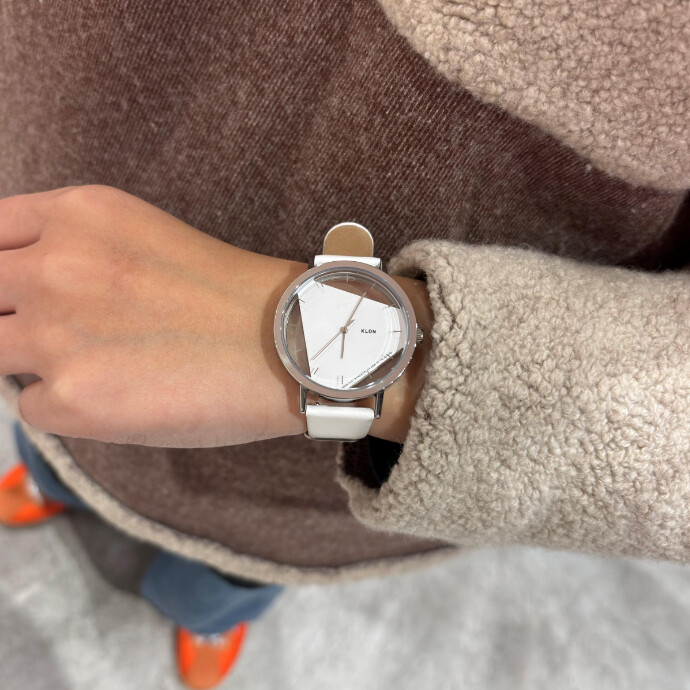 【KLON トライアングルウォッチ▲】