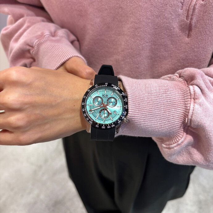 【ice watch　新作クロノグラフ】