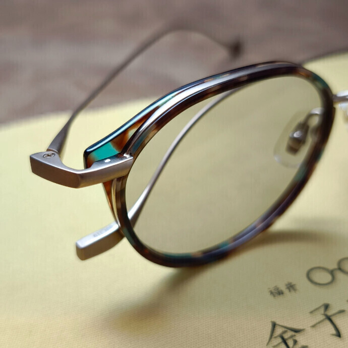 【 新作サングラス入荷 】 KS-019